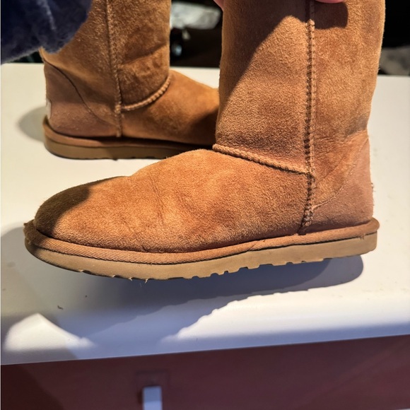 UGG Tan boots sz 6 - Picture 6 of 12